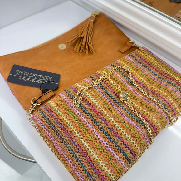 Multicolor Woven Straw Foldover Clutch with Tassel and Chain Strap - Picture 11 of 12